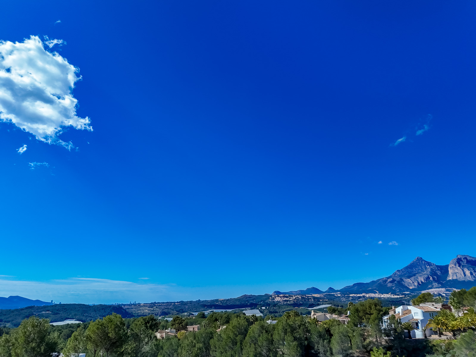 Excelente Parcela con vistas a la montaña