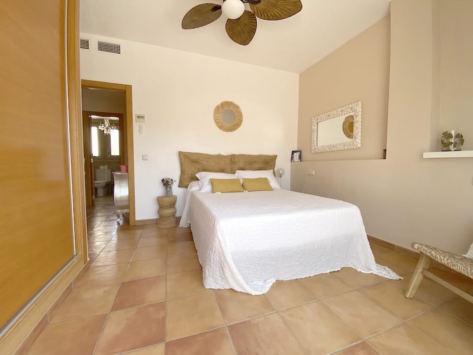 BUNGALOW CON LICENCIA TURÍSTICA