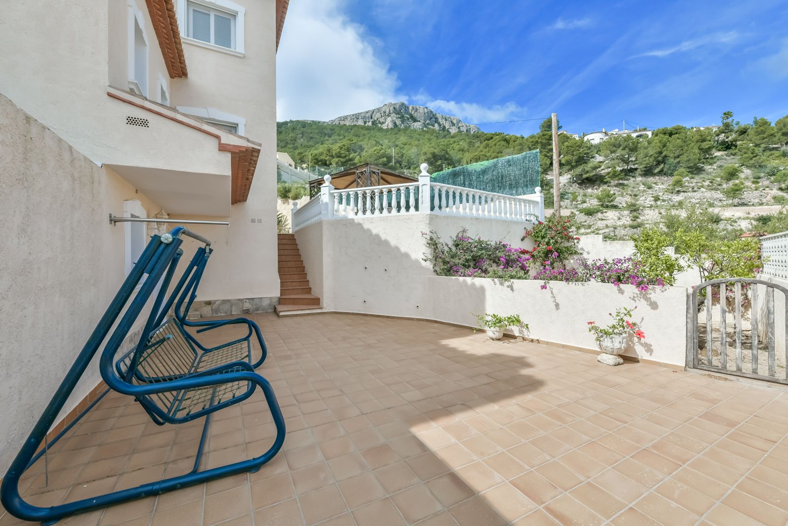 EXCELLENT VILLA IN CALPE WITH VIEWS