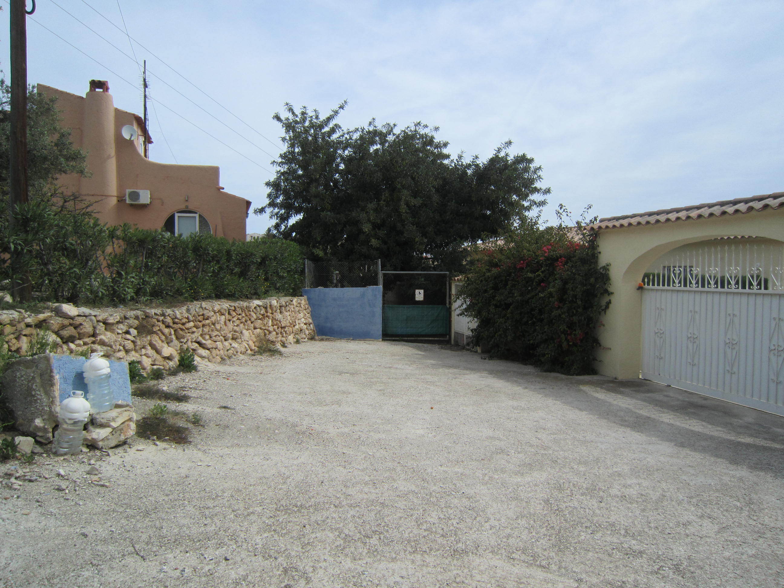 PLOT IN CALPE WITH SEA VIEWS AND SUNNY